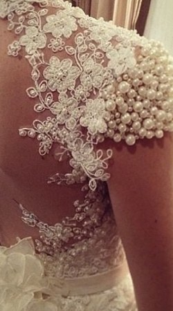 Wedding Dress M_1681