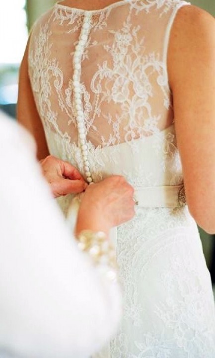 Backless, Lace Back, V Back, Back Details and Lace Wedding Dress M-1828