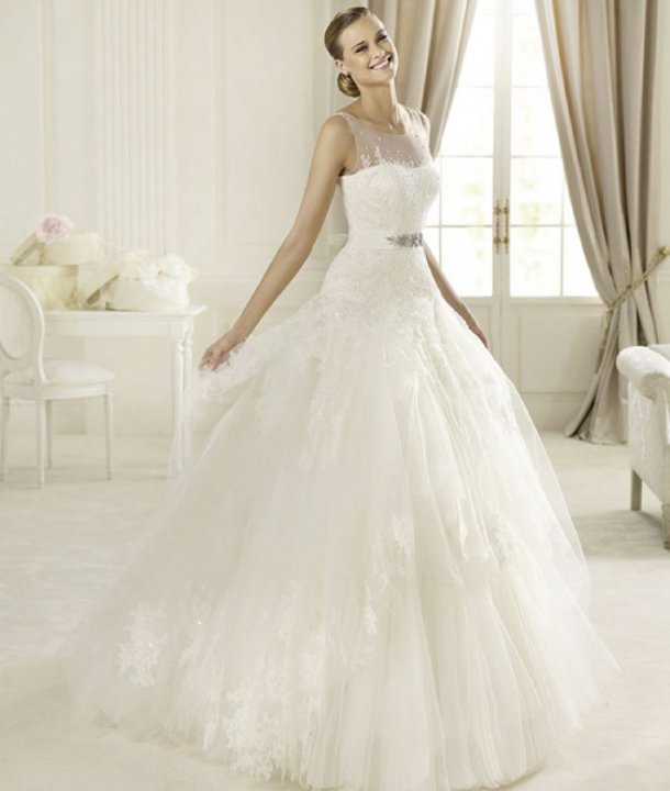 A-Line, Strapless Sweetheart and Say Yes To The Dress Wedding Dress M-589