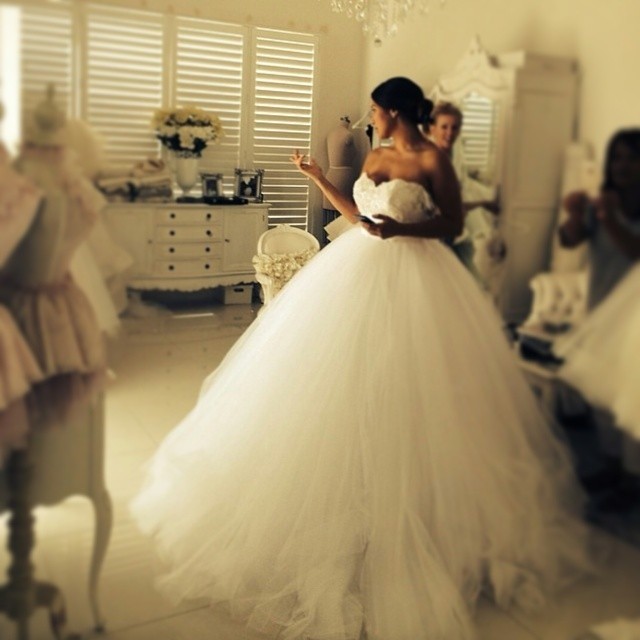 Ball Gown, Strapless Sweetheart and Fluffy Wedding Dress M-1254