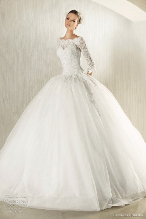 Ball Gown and Off The Shoulder Wedding Dress M-696